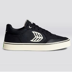 NEW CARIUMA Vallely Skate Black Suede Ivory Logo Sneaker Unisex Skater 9.5W 8M